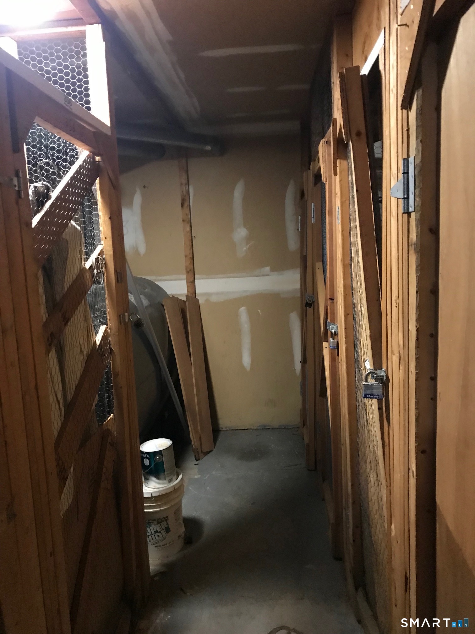 175 Mill Pond Road, Unit 346 Hamden, CT 06514 - Photo 17 of 18 a view of walk in closet