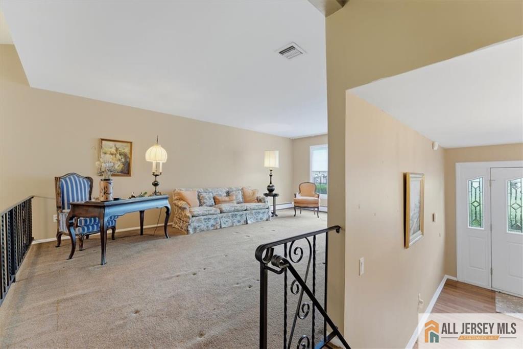 46 Lynnwood Road Edison, NJ 08820 - Photo 11 of 61