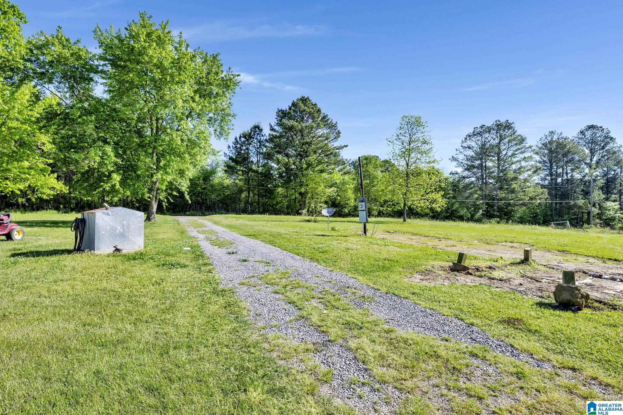 1945 Wallstown Road Hayden, AL 35079 - Photo 2 of 36