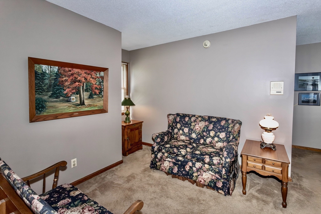 419 Southwick Road, Unit Q71 Westfield, MA 01085 - Photo 16 of 42