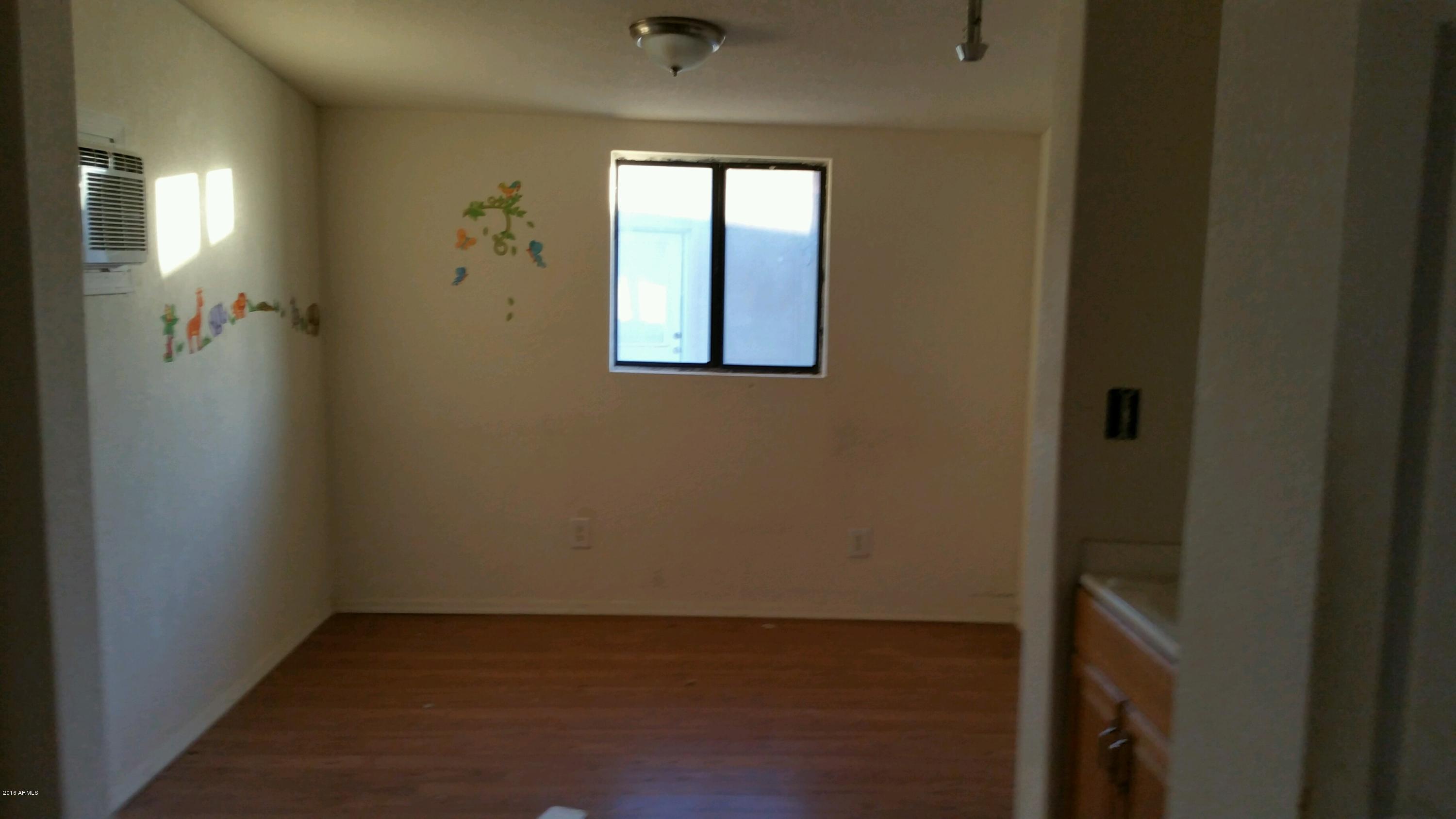 825 East Dolores Road Phoenix, AZ 85086 - Photo 12 of 25 20161014_172805