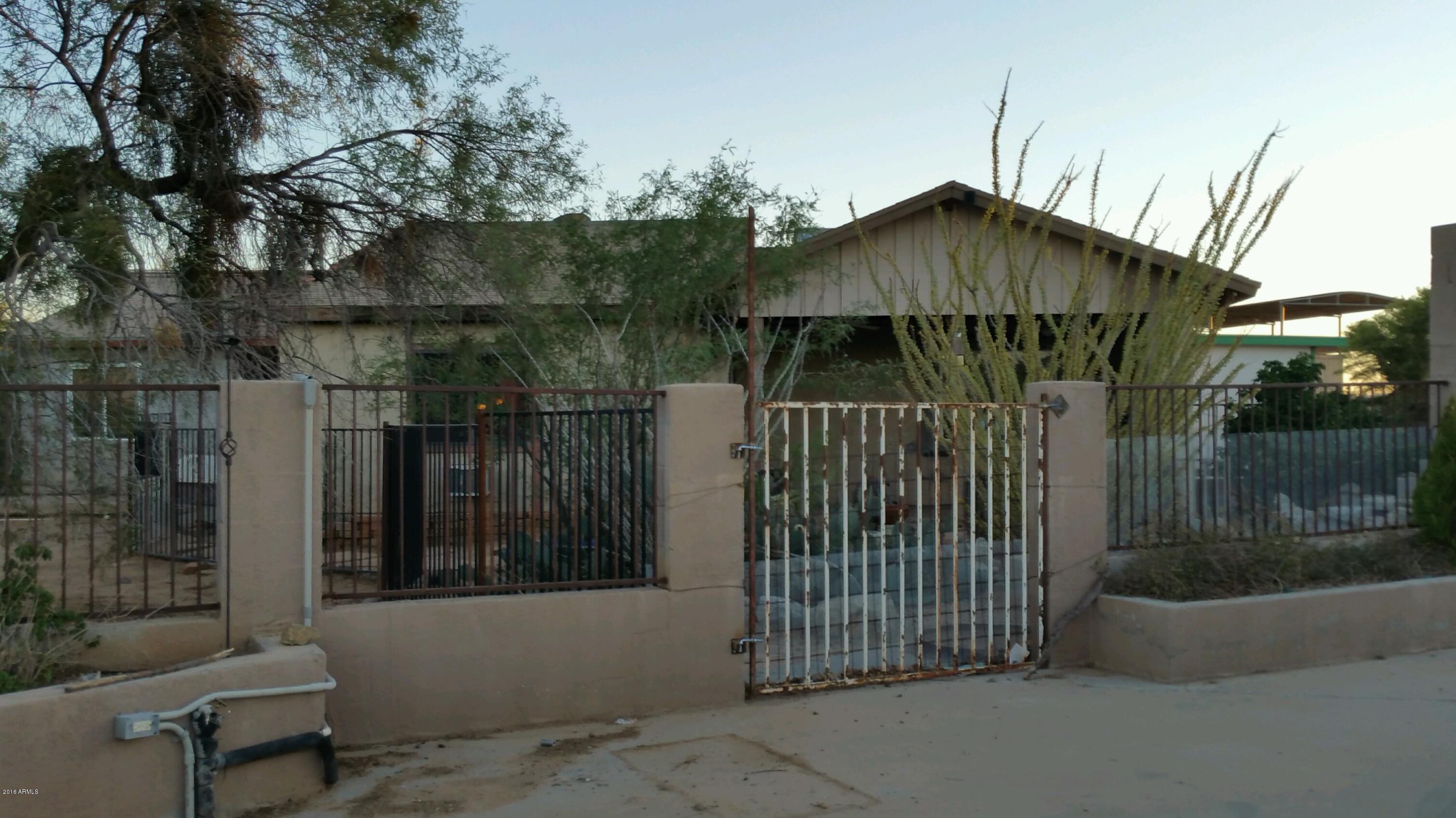 825 East Dolores Road Phoenix, AZ 85086 - Photo 3 of 25 20161014_174143