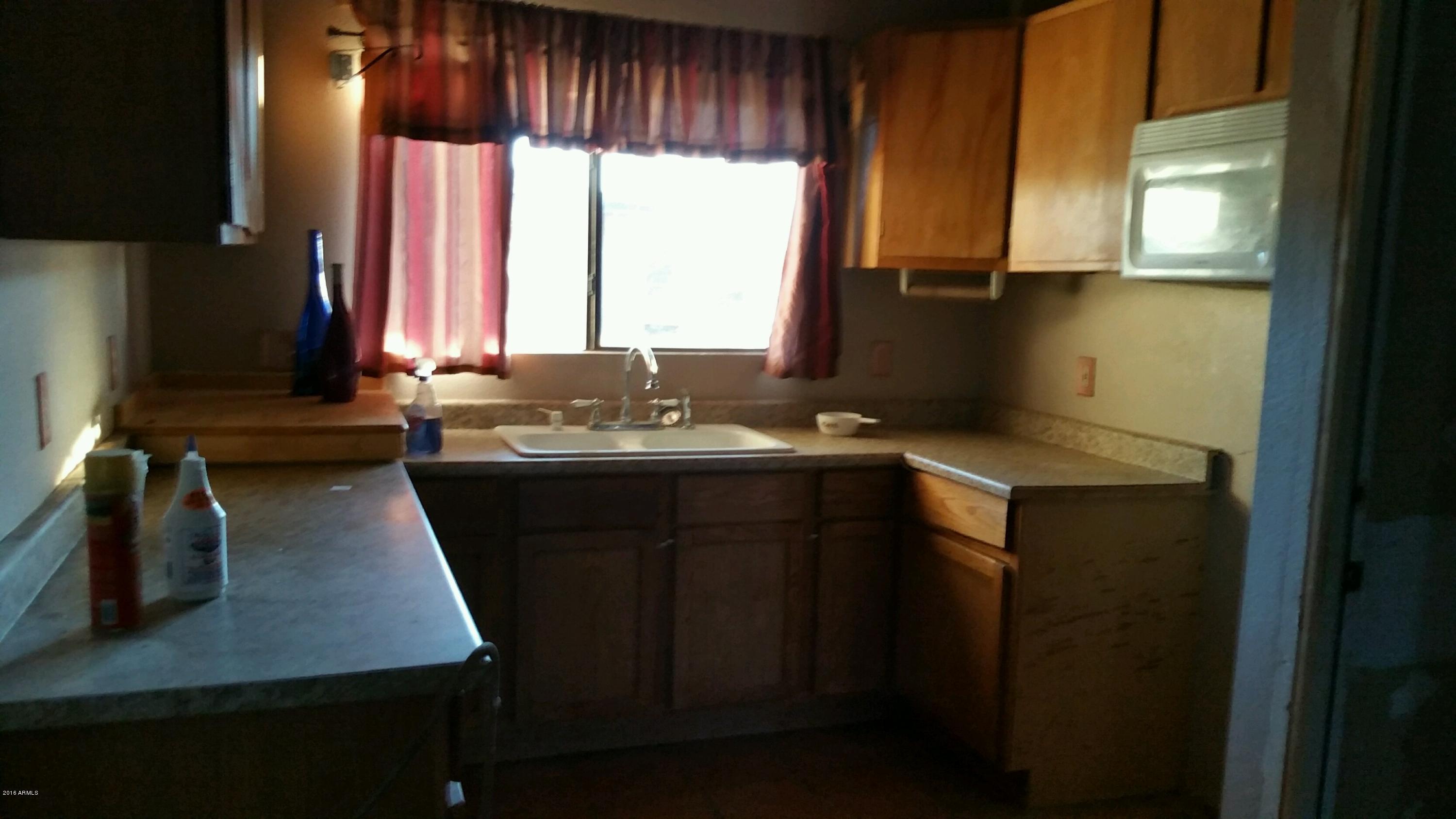 825 East Dolores Road Phoenix, AZ 85086 - Photo 9 of 25 20161014_172727
