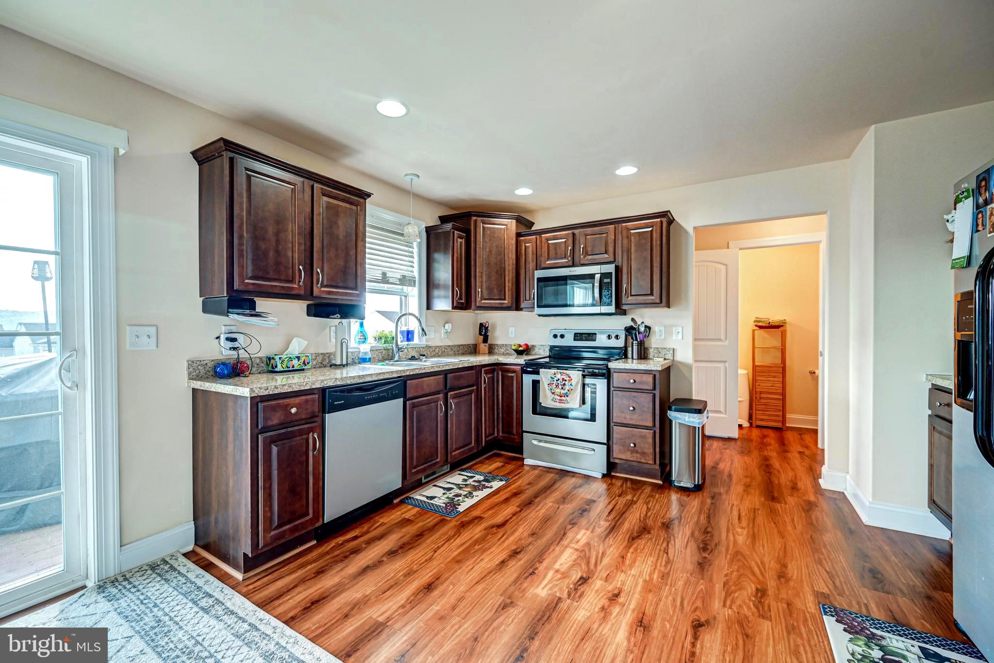 5495 Board Road Mount Wolf, PA 17347 - Photo 11 of 37 Gallery Image 11