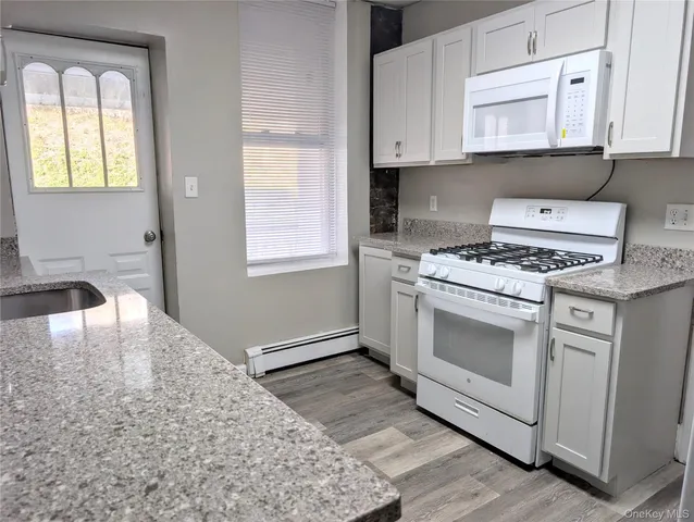 $2,150 | 12 Railroad Avenue, Unit 2, Chester, NY 10918