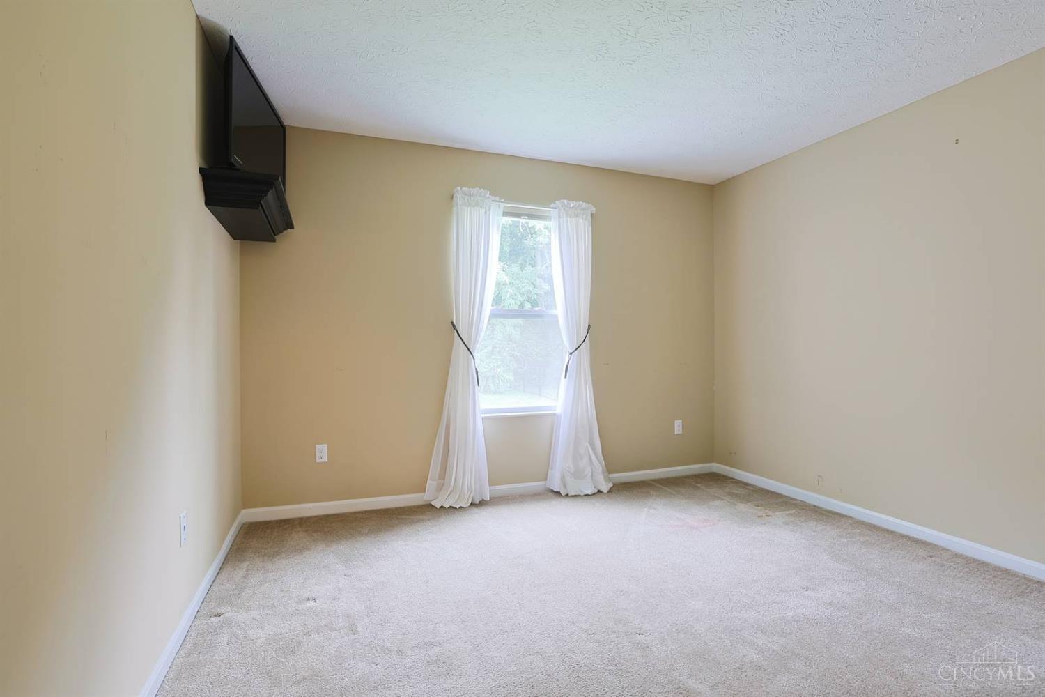 7307 Hunters Ridge Lane Cincinnati, OH 45247 - Photo 25 of 69
