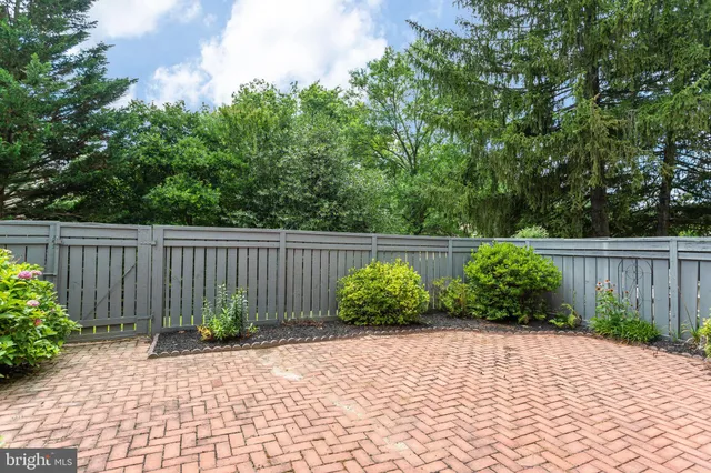 $495,000 | 20744 Highland Hall Drive, Montgomery Village, MD 20886