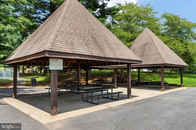 $495,000 | 20744 Highland Hall Drive, Montgomery Village, MD 20886