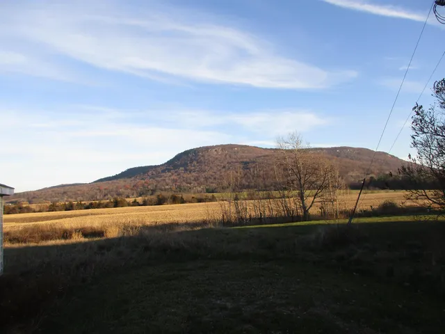 $276,250 | 56 Danyow Drive, Addison, VT 05491