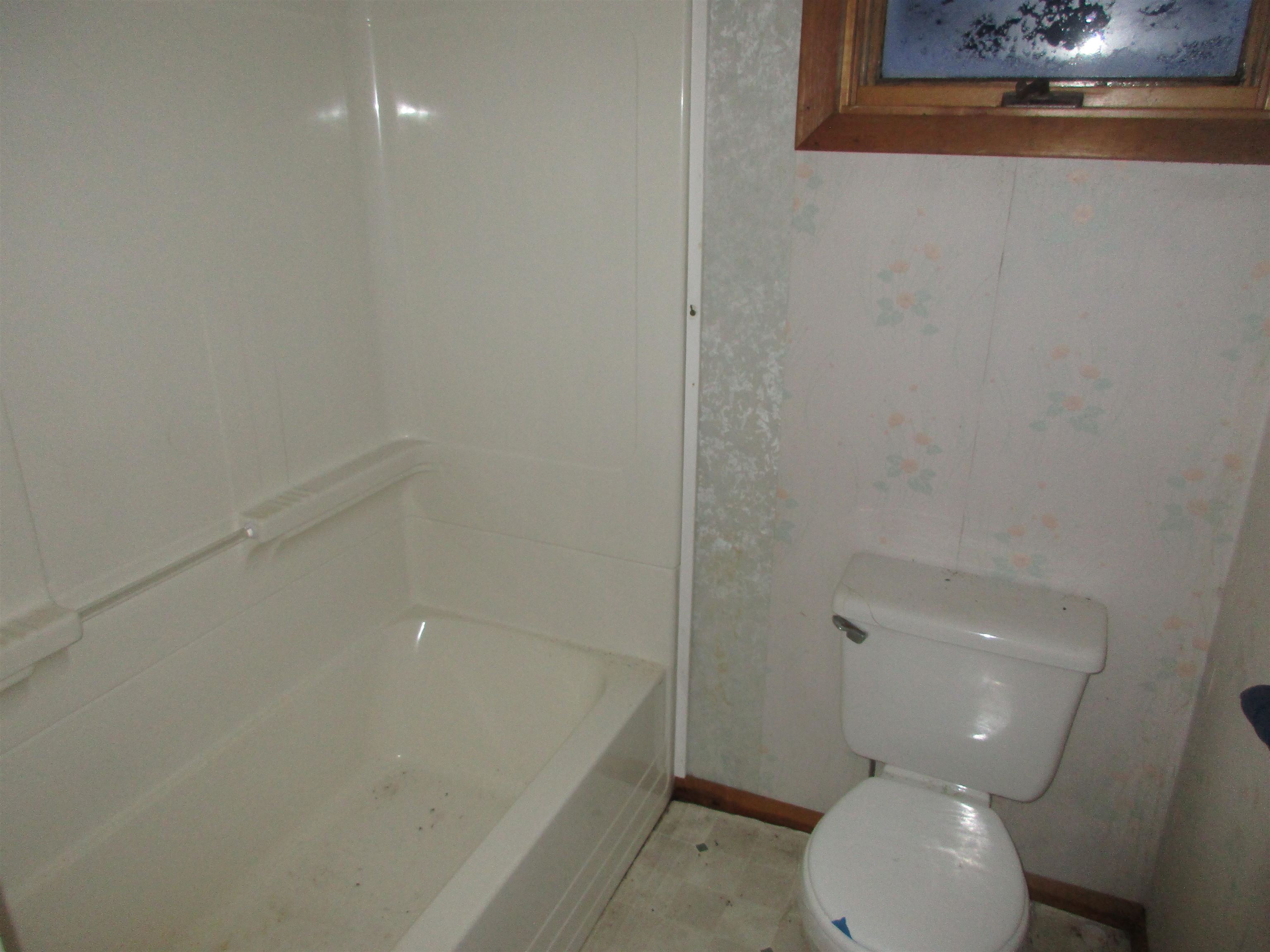 56 Danyow Drive Addison, VT 05491 - Photo 17 of 28