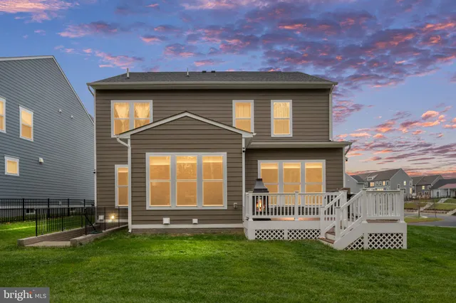 $925,000 | 17814 White Campion Way, Dumfries, VA 22026