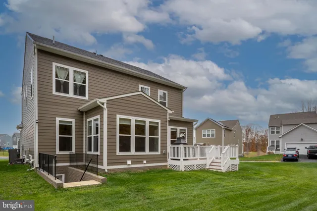 $925,000 | 17814 White Campion Way, Dumfries, VA 22026