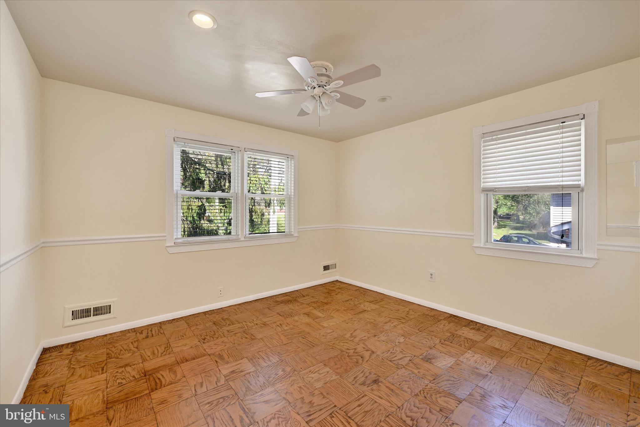 809 Providence Road Towson, MD 21286 - Photo 19 of 26 a view of empty room with window