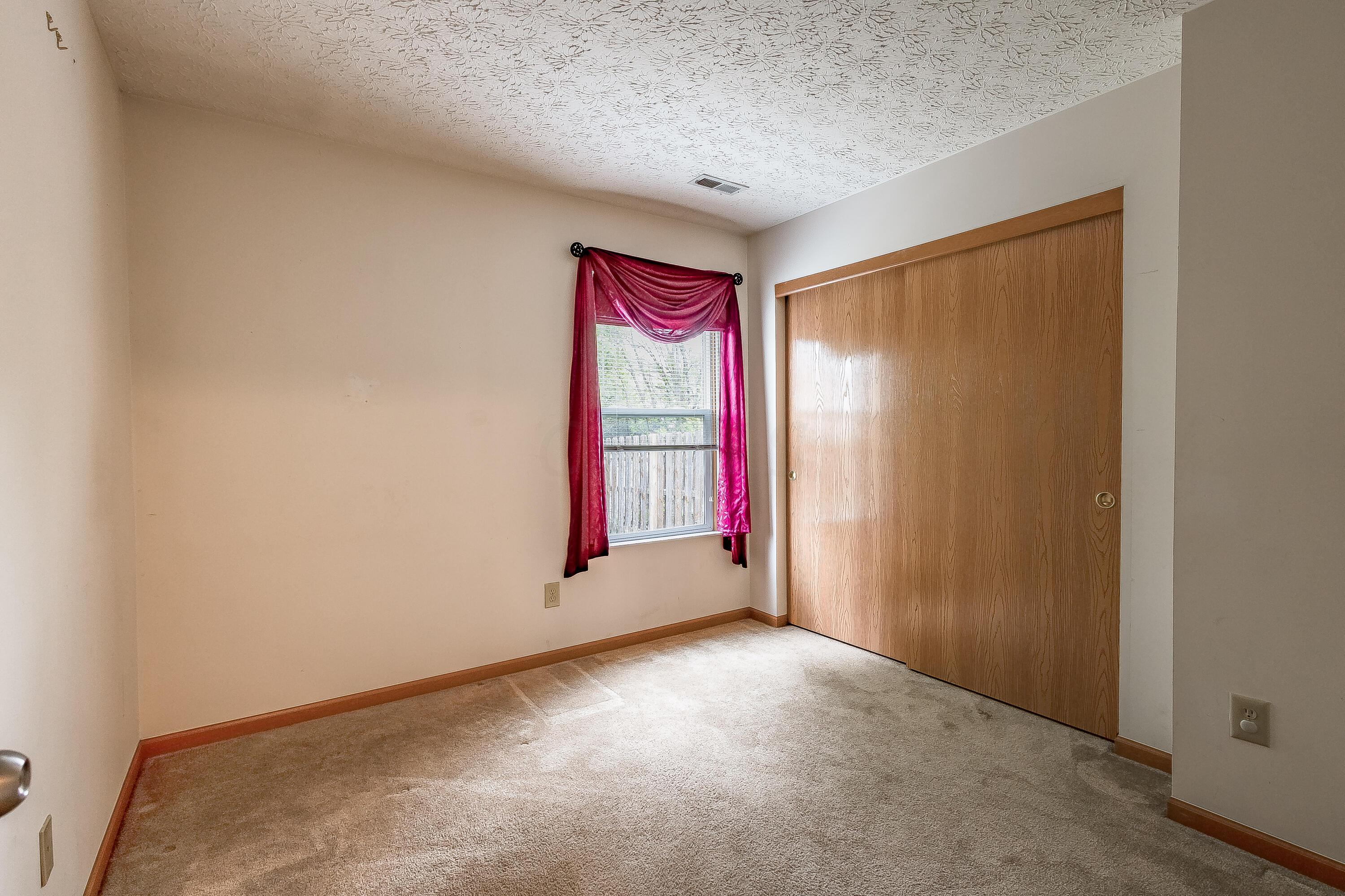 2100 Waymont Road Columbus, OH 43229 - Photo 10 of 15 Bedroom 2