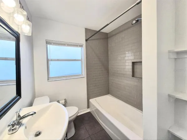 $2,900 | 2617 West Watrous Avenue, Tampa, FL 33629