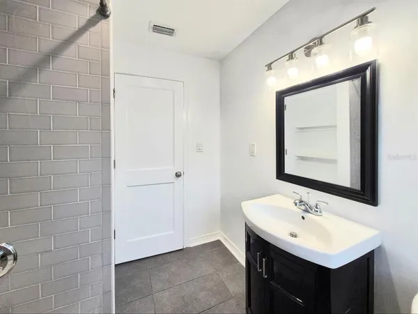 $2,900 | 2617 West Watrous Avenue, Tampa, FL 33629