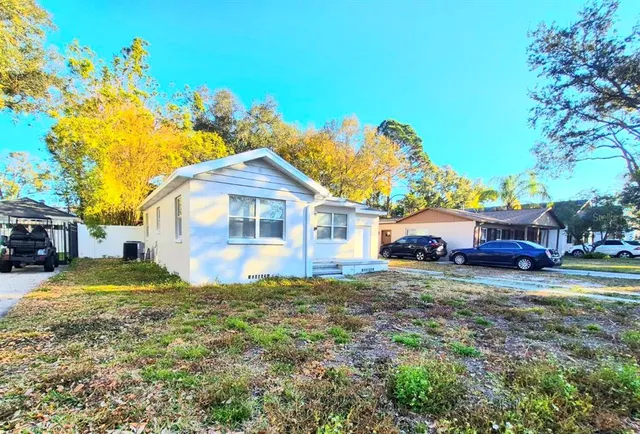 $3,000 | 2617 West Watrous Avenue, Tampa, FL 33629