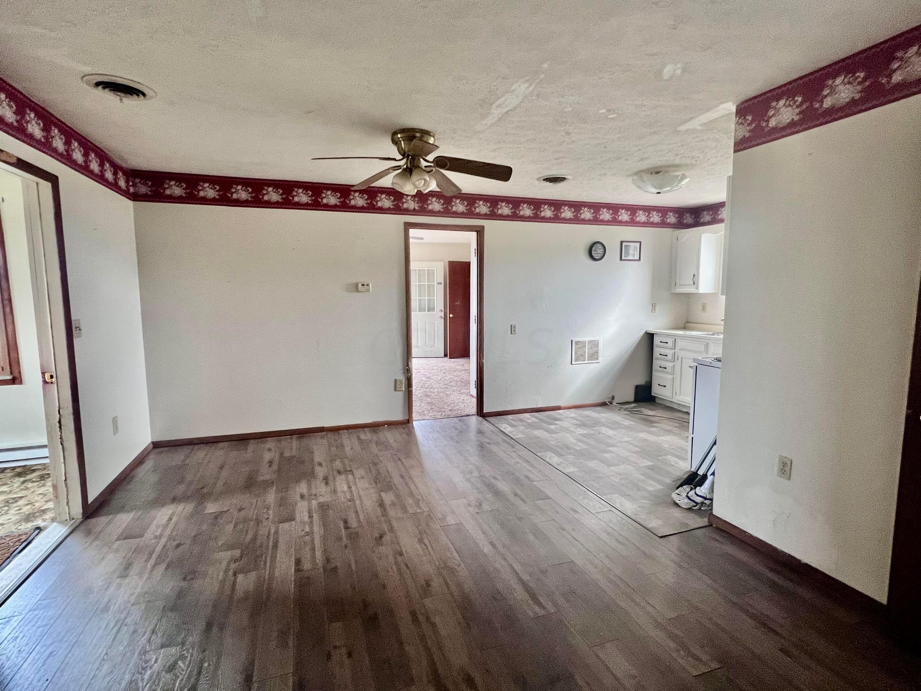 10736 Hayesville Road Kingston, OH 45644 - Photo 6 of 16 7548000E-65A0-4ACE-9F69-1C0AE356F752