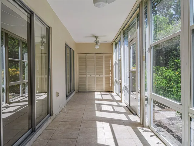 a view of a entrance door of the house