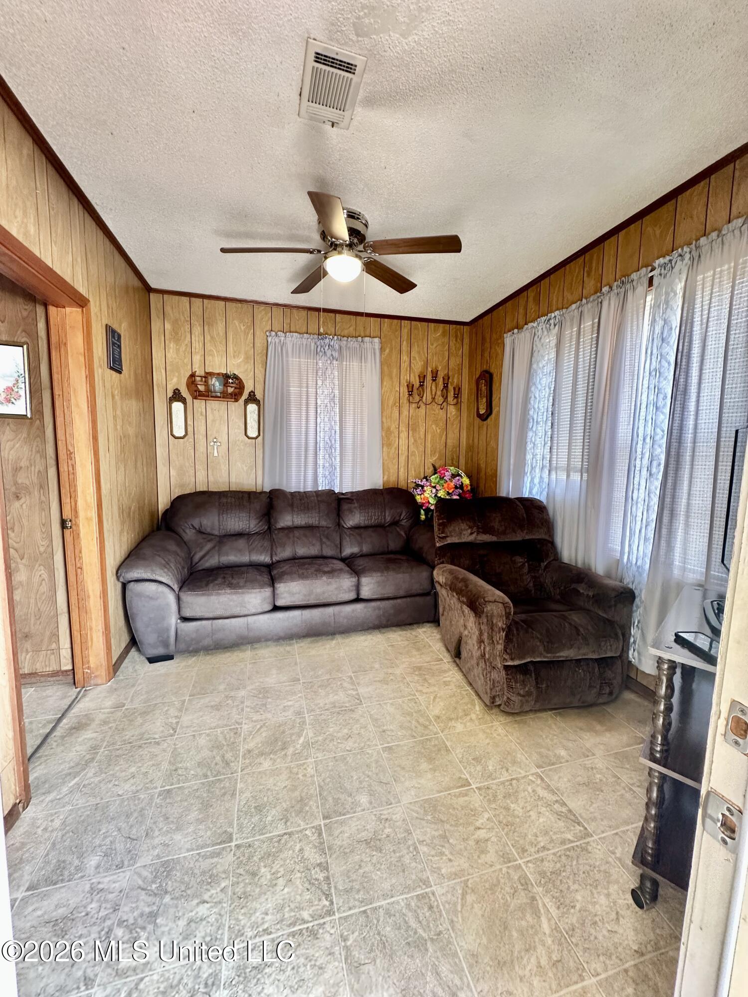 313 Josephine Street Gloster, MS 39638 - Photo 5 of 22 IMG_7524