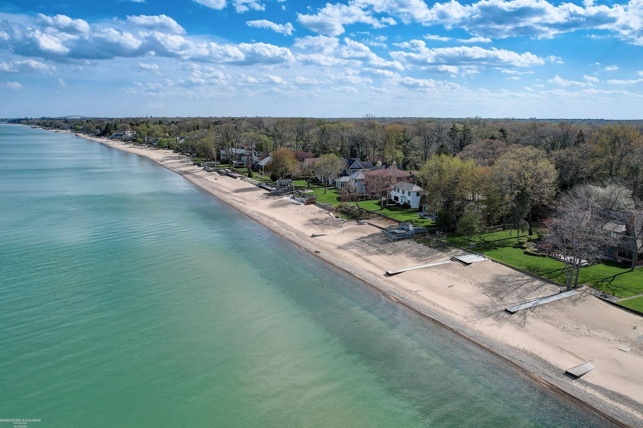 4880 Lakeshore Road Fort Gratiot, MI 48059 - Photo 59 of 69 50142242-a62a6a28-7ecc-43e9-9d12-ccabead7fd09.JPG