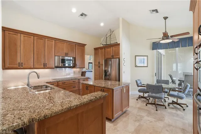 $1,075,000 | 2544 Southeast 23rd Place, Cape Coral, FL 33904