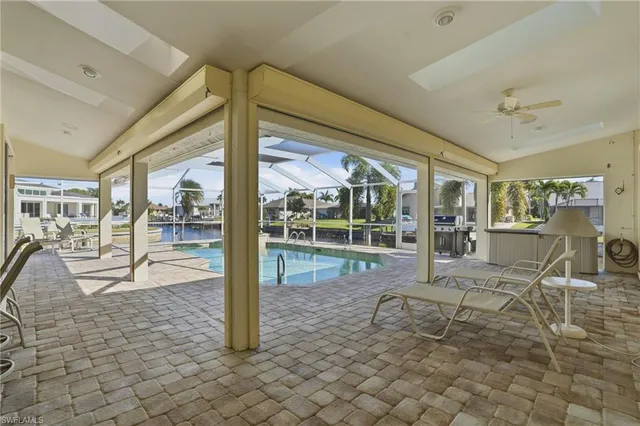 $1,075,000 | 2544 Southeast 23rd Place, Cape Coral, FL 33904