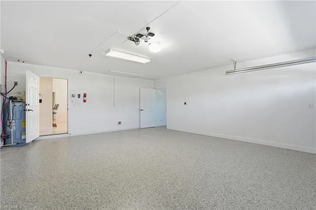 $1,075,000 | 2544 Southeast 23rd Place, Cape Coral, FL 33904