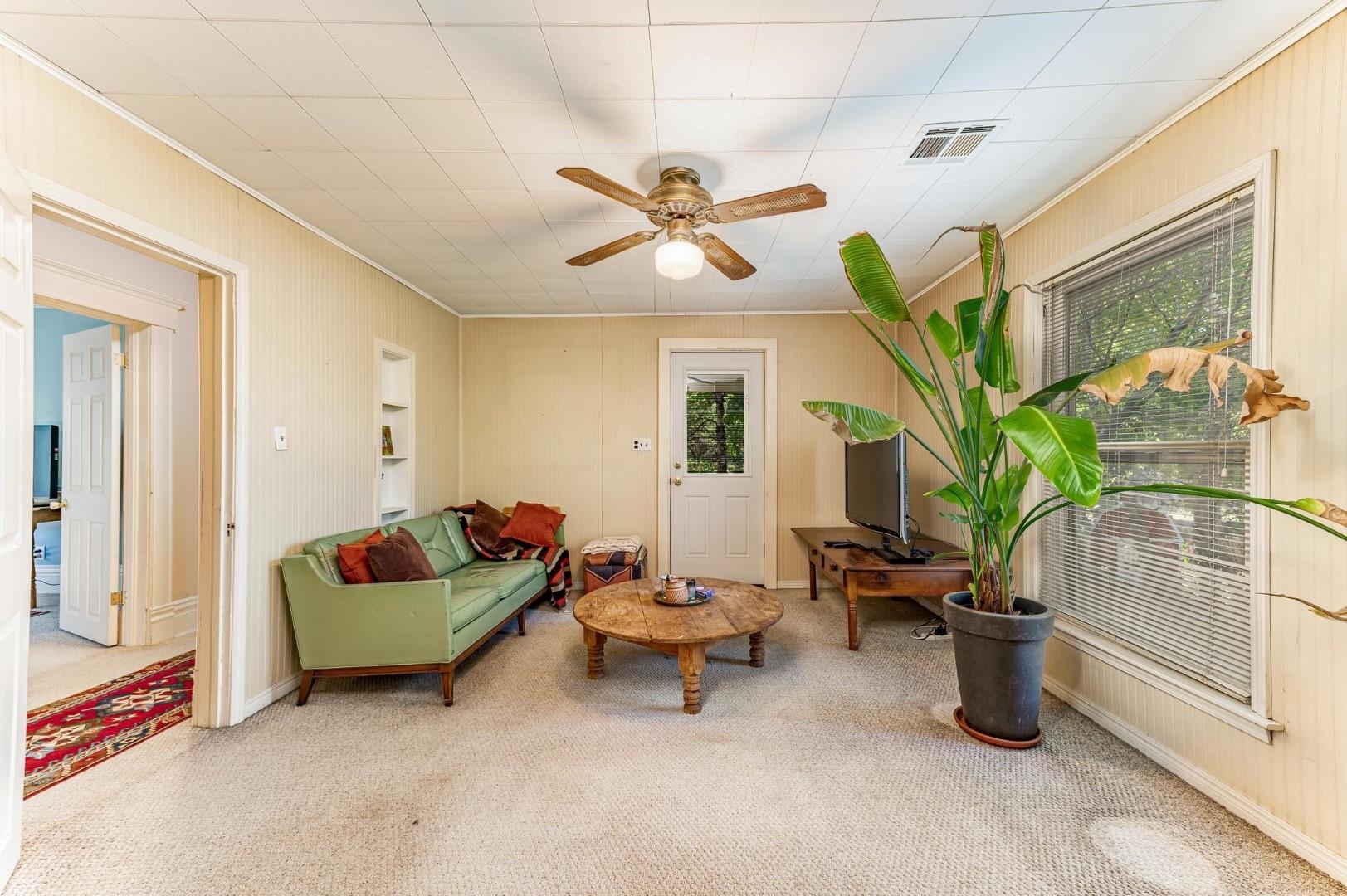 717 East 8th Avenue Winfield, KS 67156 - Photo 18 of 32