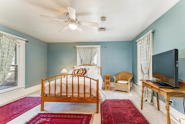 $150,000 | 717 East 8th Avenue, Winfield, KS 67156