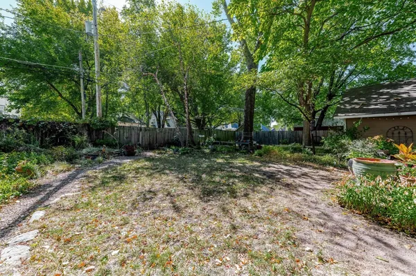 $150,000 | 717 East 8th Avenue, Winfield, KS 67156