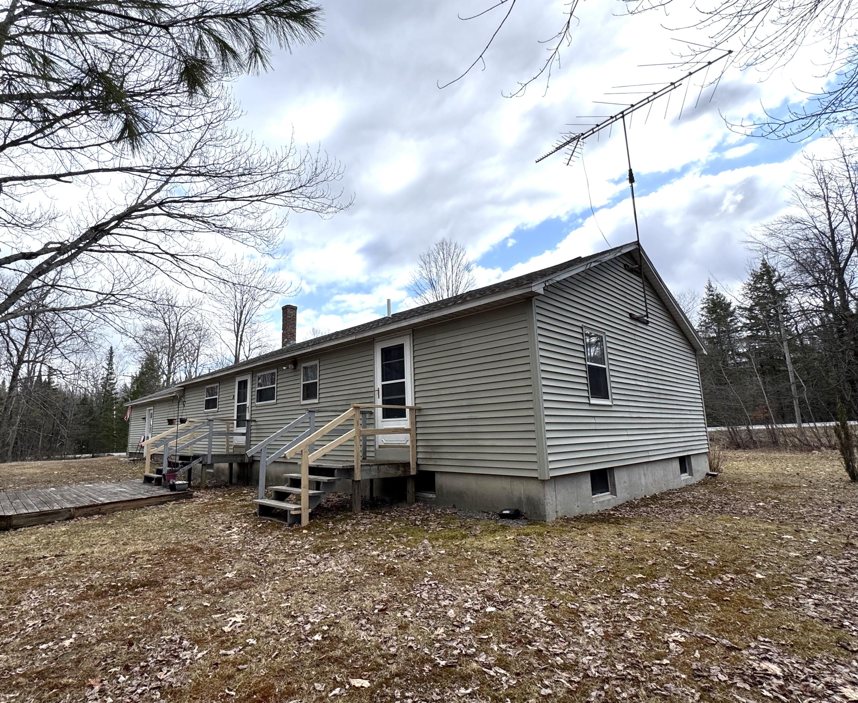 661 Mercer Road Norridgewock, ME 04957 - Photo 4 of 25 IMG_2017