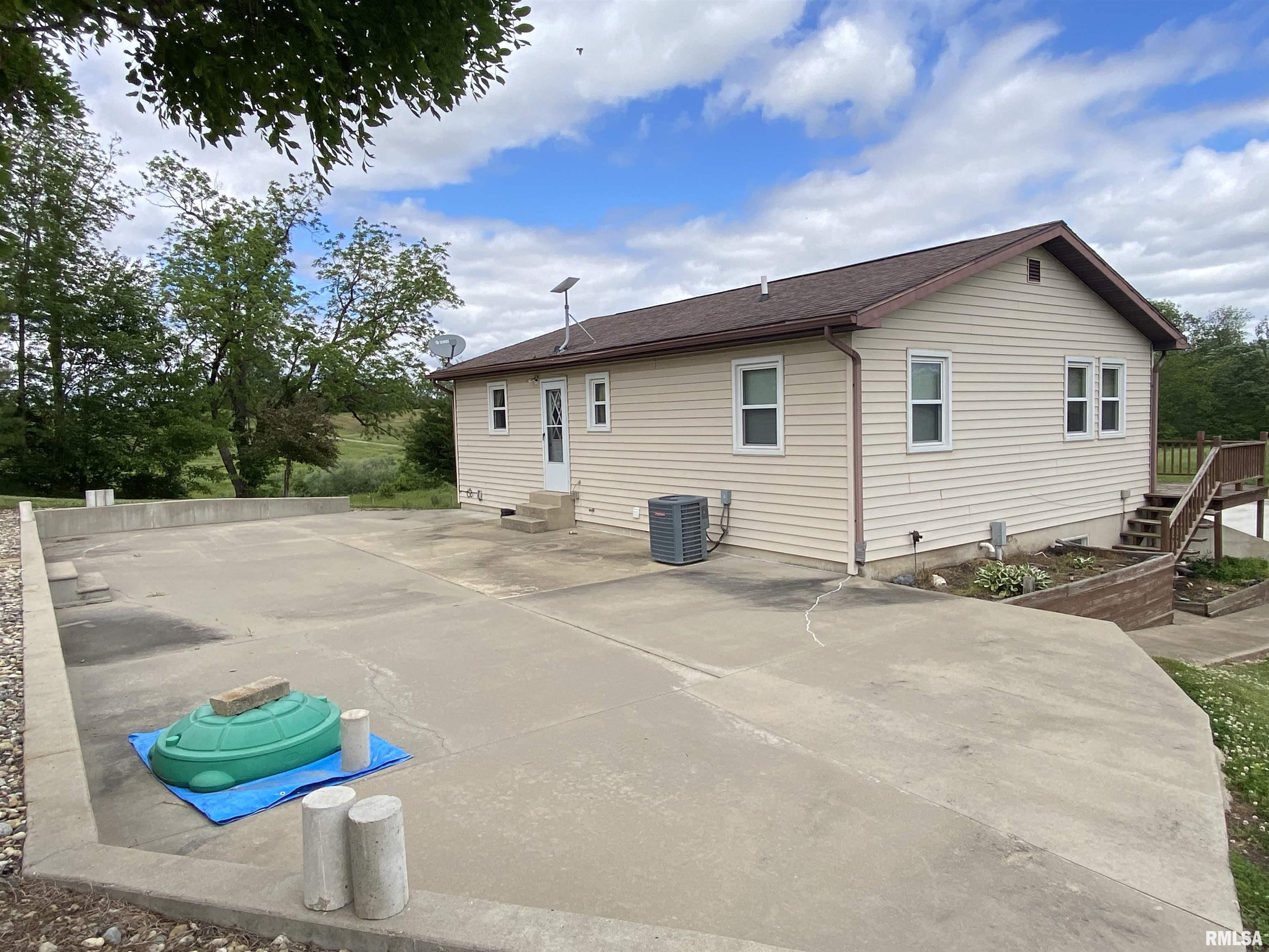 1863 Ebenezer Church Road Jacksonville, IL 62650 - Photo 12 of 40 Gallery Image 12