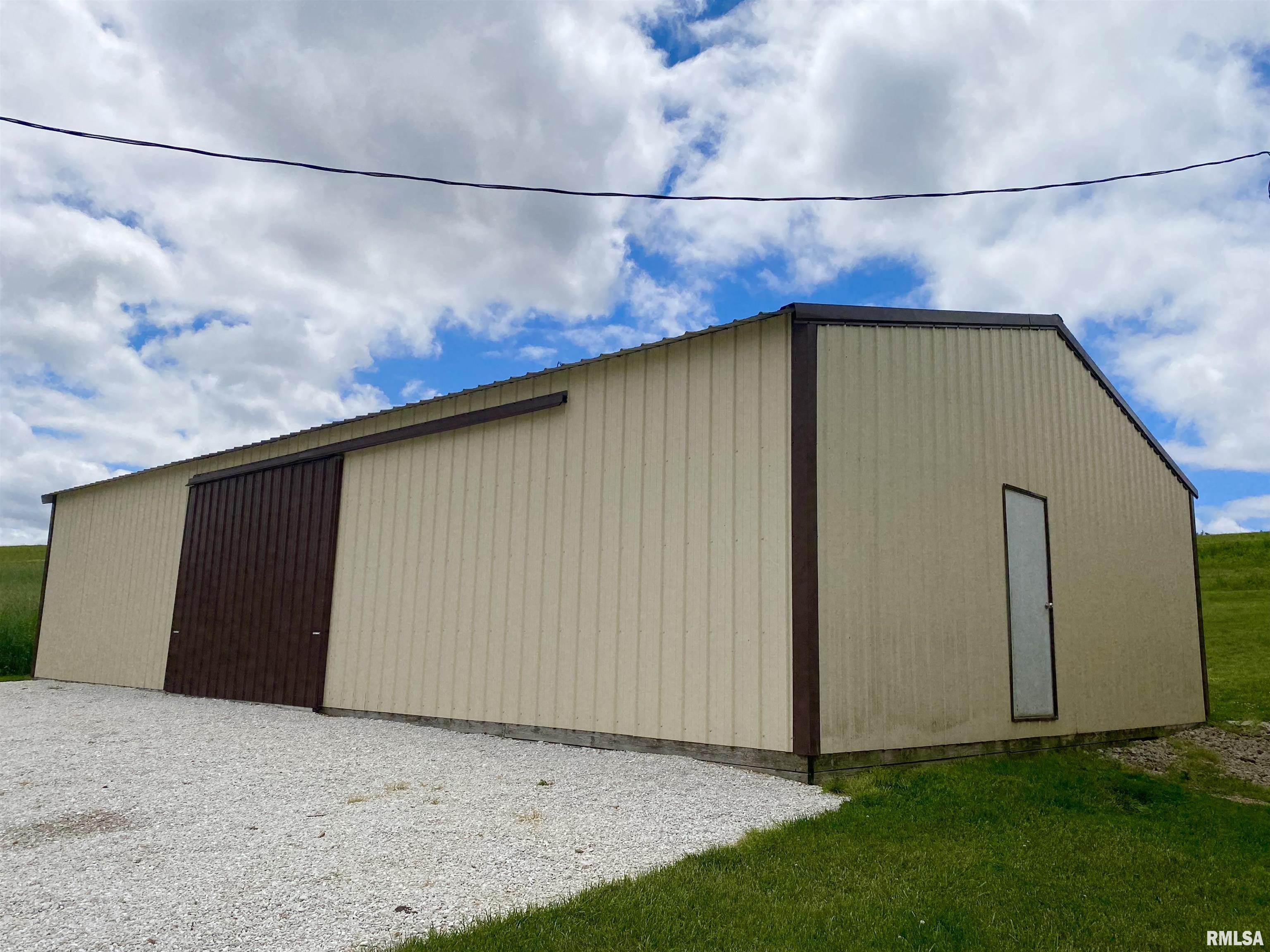 1863 Ebenezer Church Road Jacksonville, IL 62650 - Photo 20 of 40 Gallery Image 20