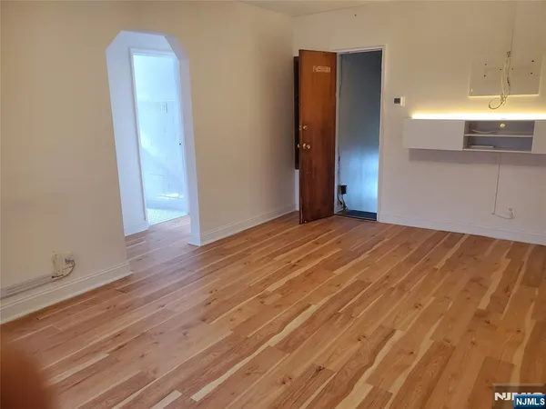 $3,000 | 143 Bergen Boulevard, Palisades Park, NJ 07650