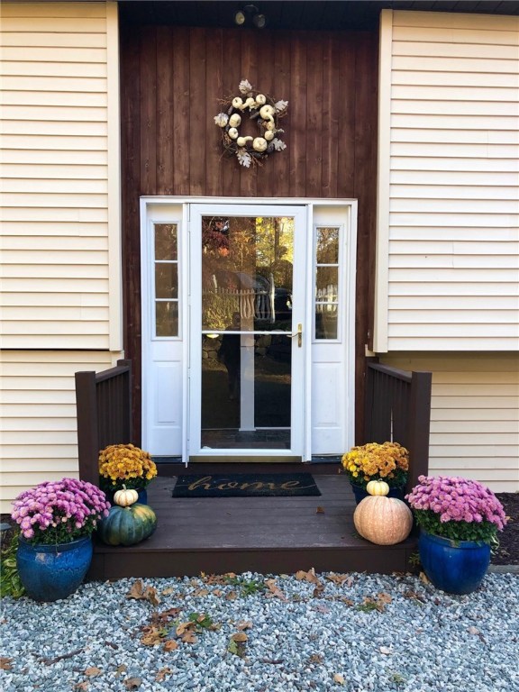 67 Stubtown Road Hopkinton, RI 02832 - Photo 3 of 38