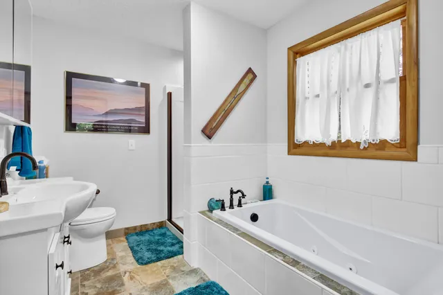 $895,000 | 29923 Lakeview Avenue, Red Wing, MN 55066