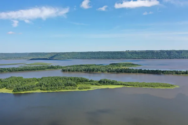 $845,000 | 29923 Lakeview Avenue, Red Wing, MN 55066