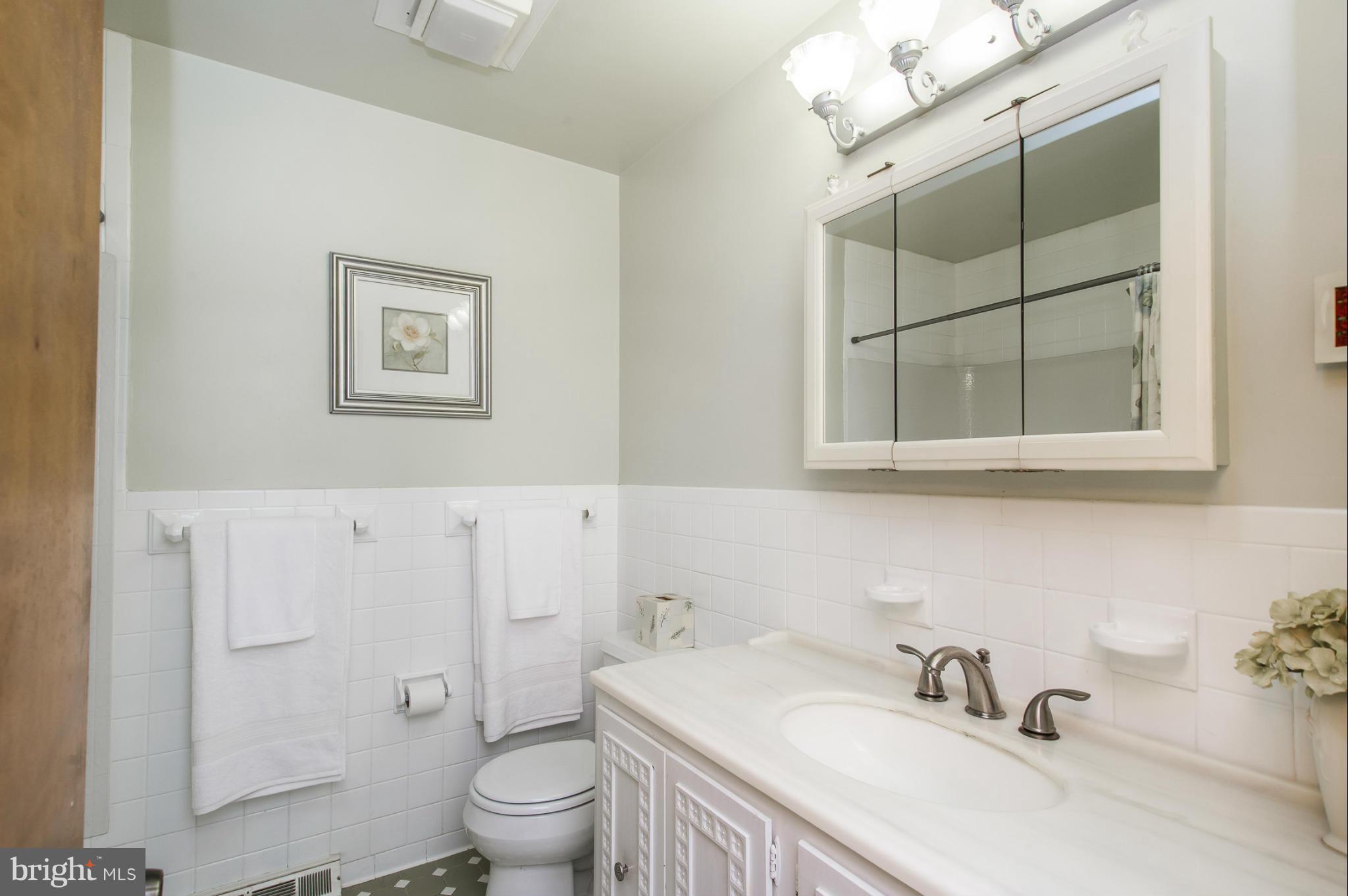 1703 Parkvue Road Fallston, MD 21047 - Photo 14 of 28 Full Bath in Hall