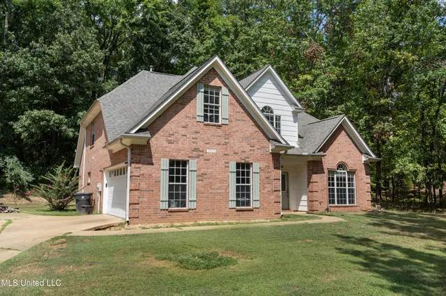 $390,000 | 1542 Amy Taylor Drive, Hernando, MS 38632