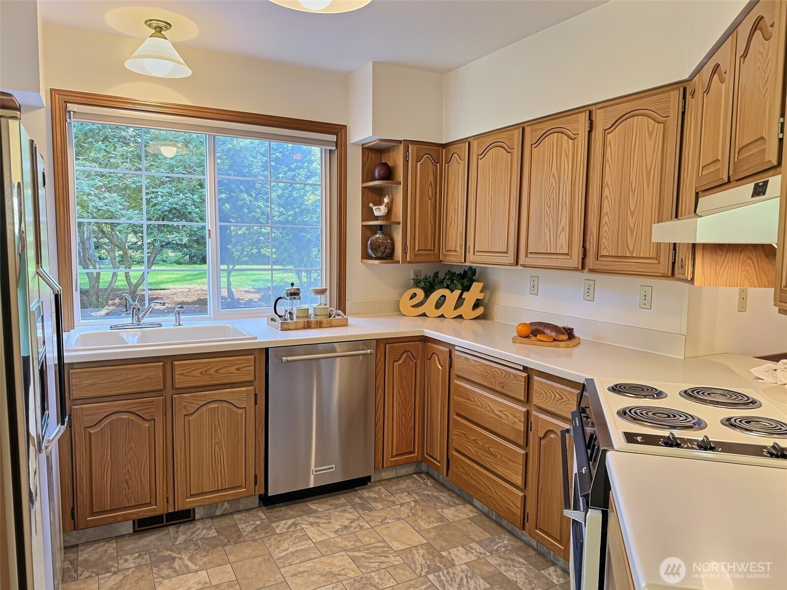 17517 Southeast 293rd Place Kent, WA 98042 - Photo 18 of 39
