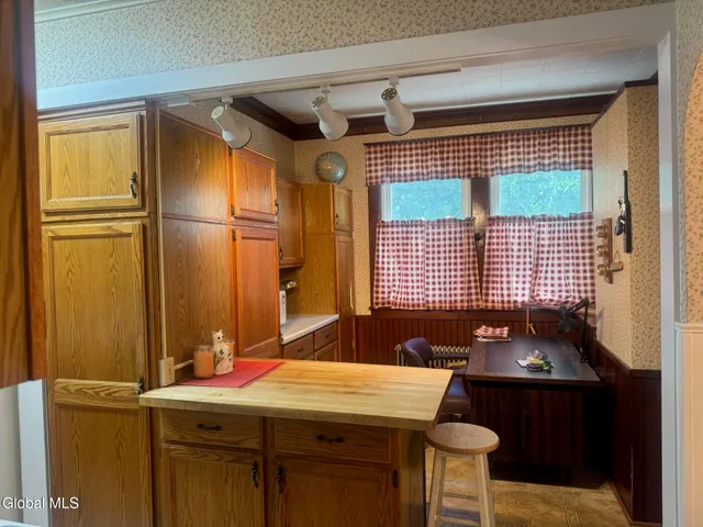 $229,000 | 7 5th Avenue, Gloversville, NY 12078