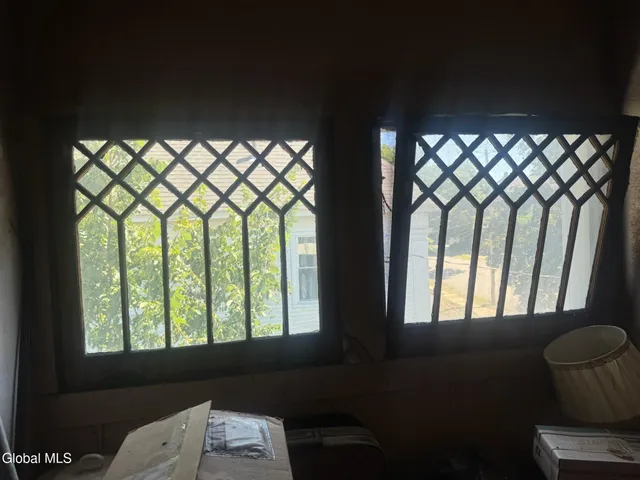 $229,000 | 7 5th Avenue, Gloversville, NY 12078