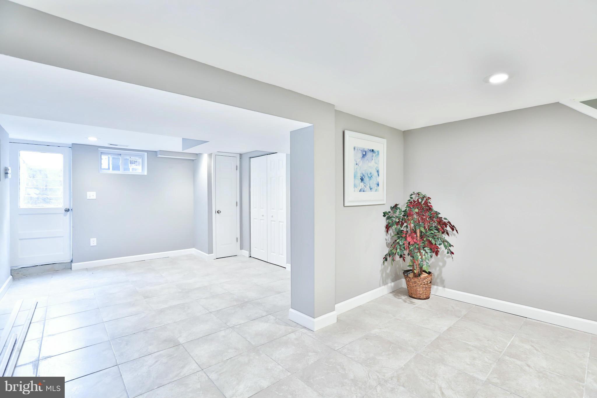 8516 Willow Oak Road Baltimore, MD 21234 - Photo 22 of 29 Awesome Recreation Room!