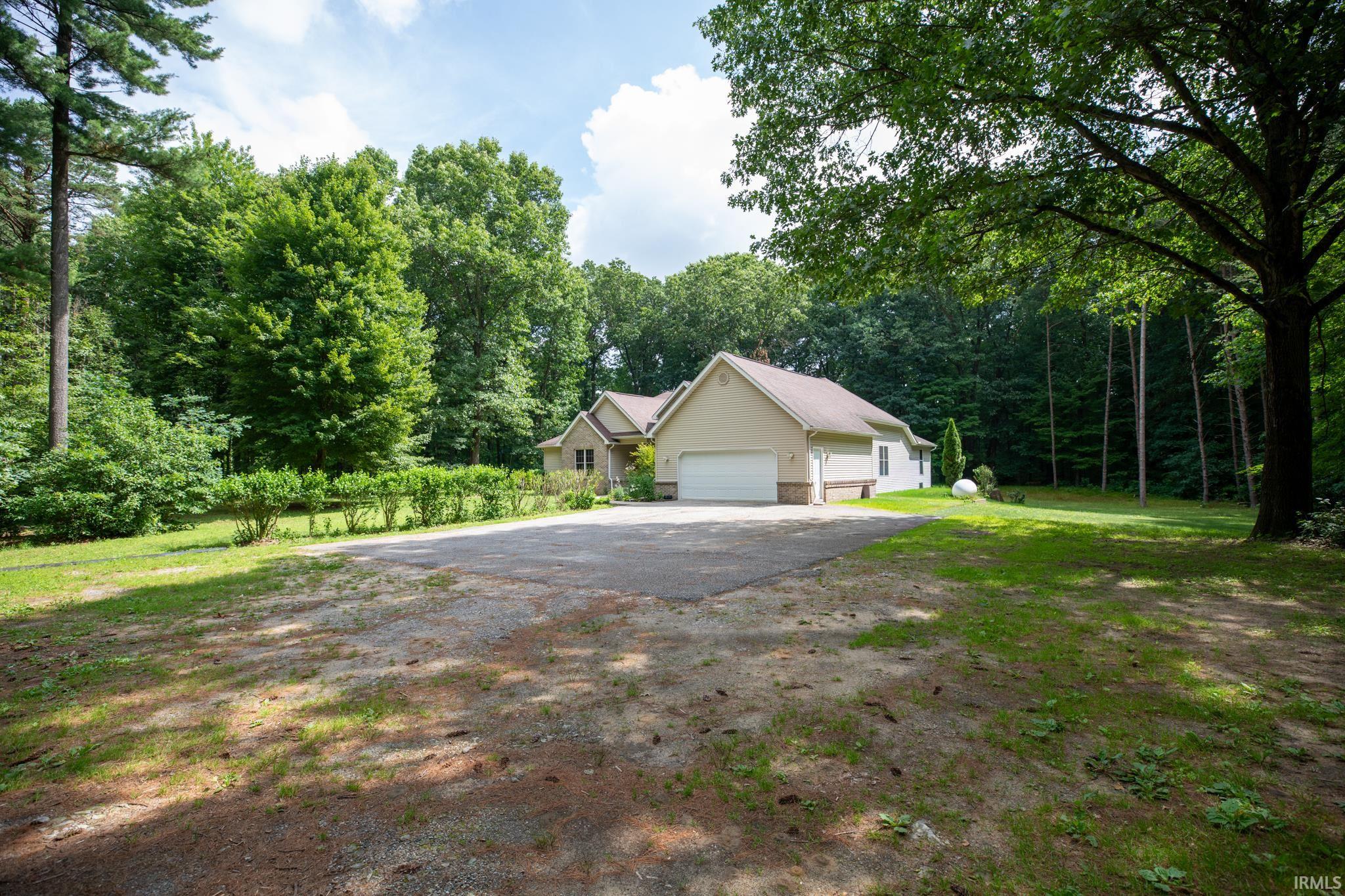 12368 Upas Road Plymouth, IN 46563 - Photo 3 of 50