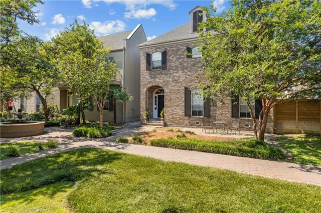 $399,000 | 124 West Esplanade Avenue, Kenner, LA 70065