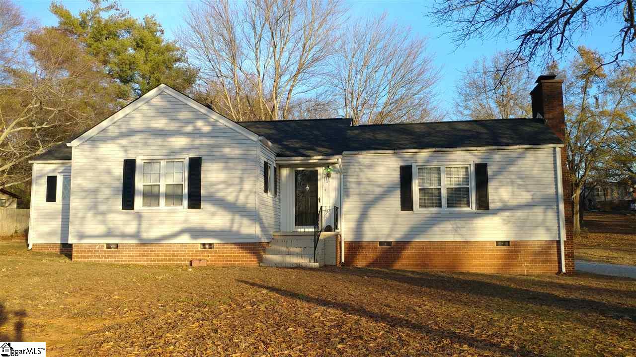 881 North Rutherford Road Taylors, SC 29687 - Photo 1 of 14