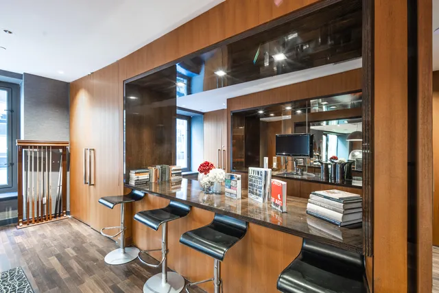 $1,495,000 | 75 Wall Street, Unit 38N | Financial District