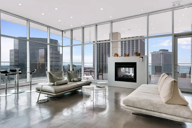 $1,495,000 | 75 Wall Street, Unit 38N | Financial District