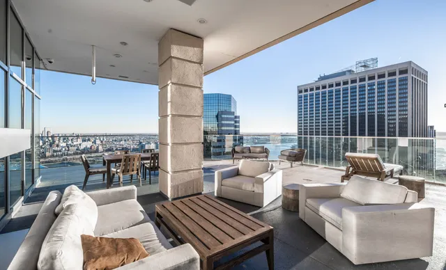 $1,495,000 | 75 Wall Street, Unit 38N | Financial District